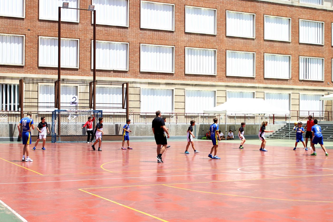 ESTE MARTES, TERMINA EL PLAZO PARA INSCRIBIRSE EN EL CURSO DE MONITOR DE BALONMANO EN MÓSTOLES (N1)