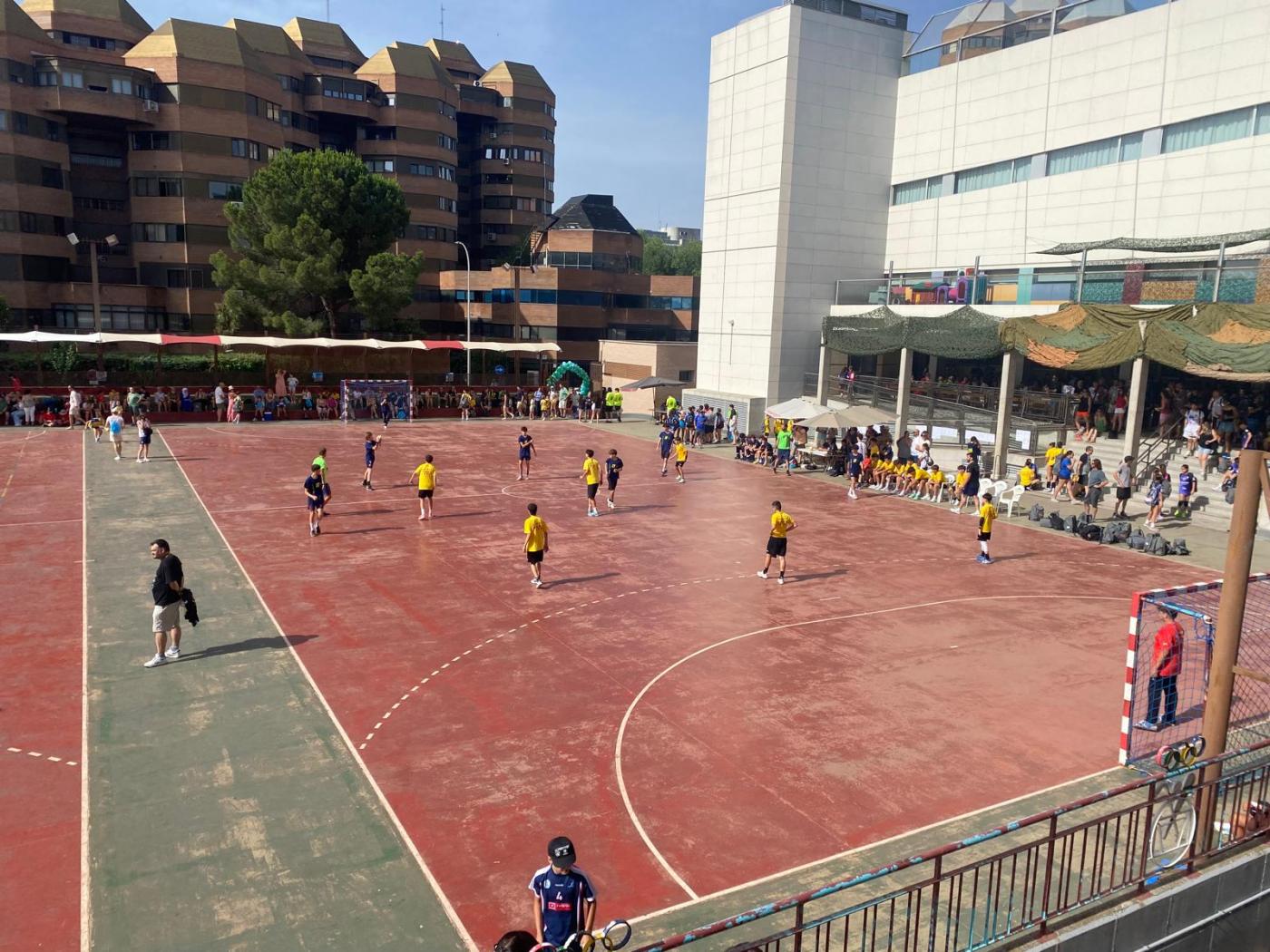 EL BALONMANO EN LOS INSTITUTOS YA ESTÁ EN MARCHA DENTRO DEL PROGRAMA IPAFD