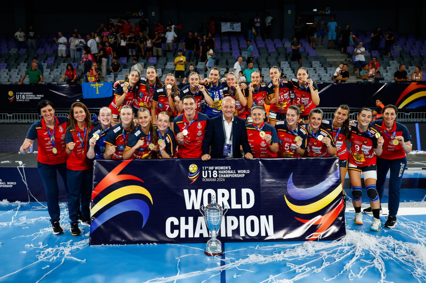 Las madrileñas Cristina Cabeza y Edurne Donderis, campeonas del Mundo con la selección juvenil