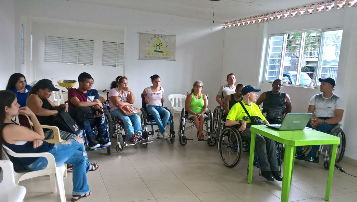 EL ANOTADOR JOSÉ MANUEL RIVAS OFRECIÓ UN CURSO SOBRE BALONMANO EN SILLA DE RUEDAS