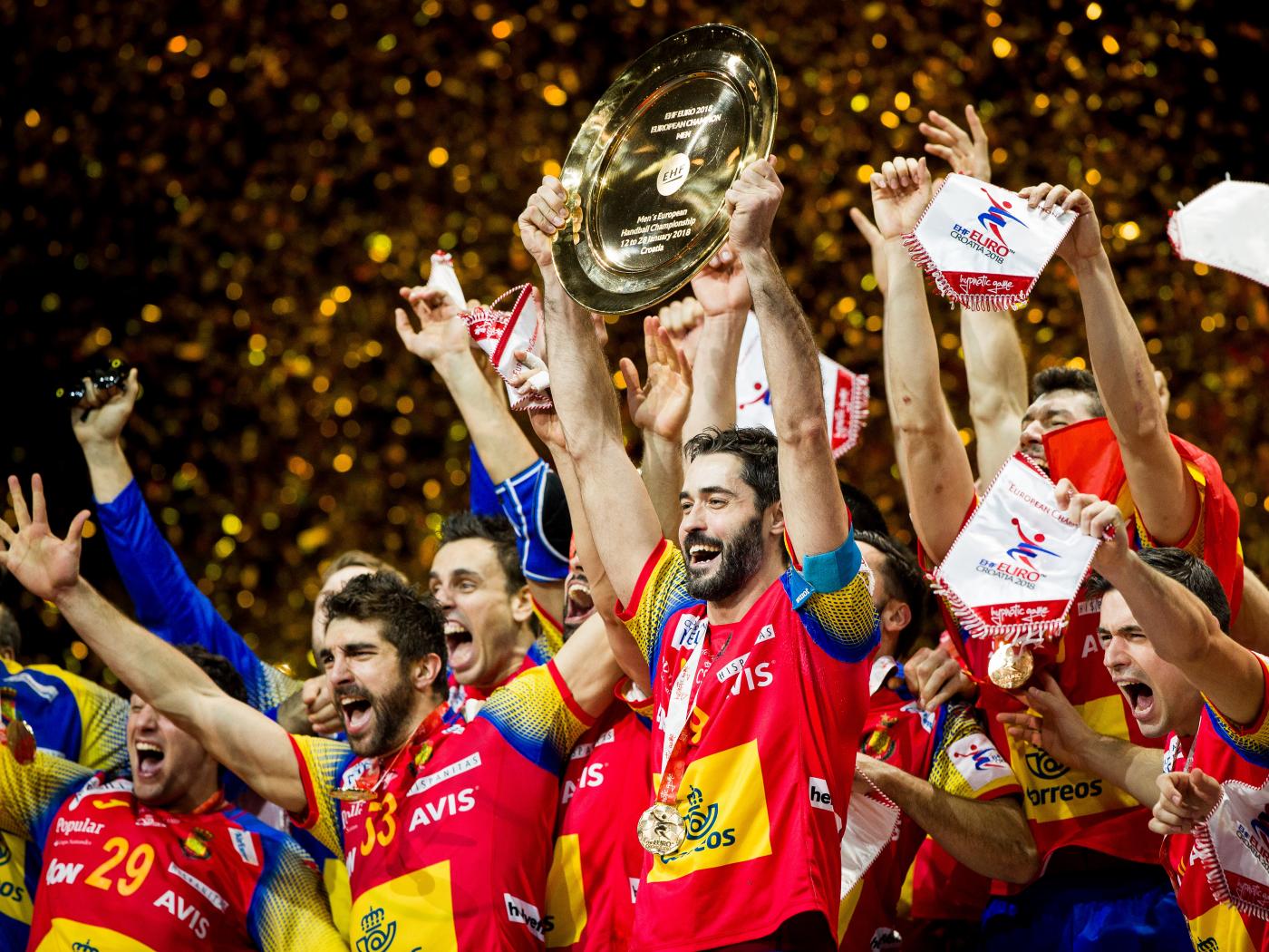 ESTE DOMINGO, LOS HISPANOS TE ESPERAN EN VALVANERA