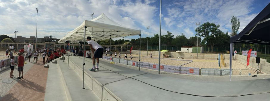ARRANCA EL PRIMER CAMPEONATO DE SELECCIONES DE BALONMANO PLAYA