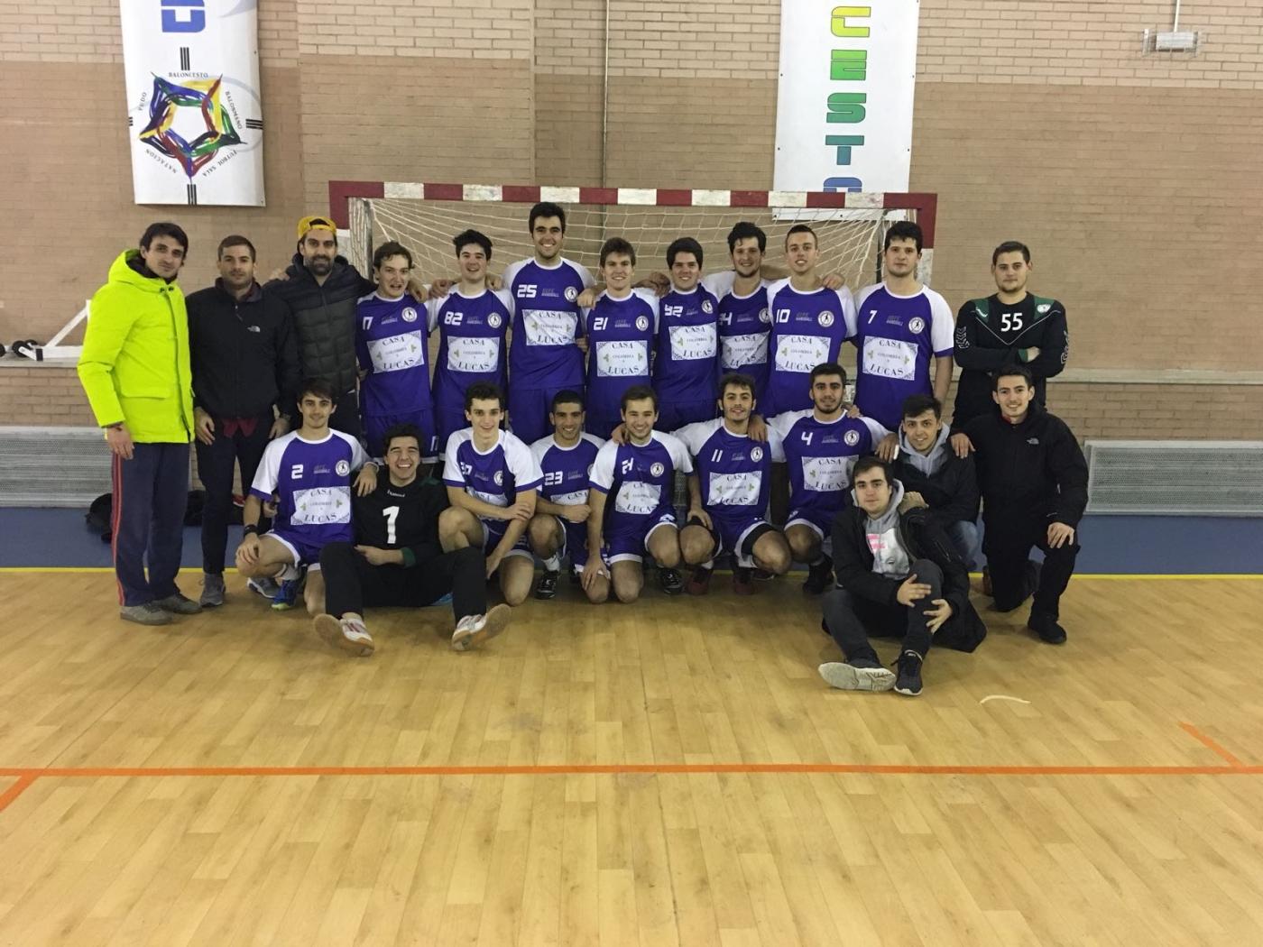 EL ENTRENADOR Y JUGADOR, JORGE PABLO ORTEGA, DEL CORAZONISTAS CAMPEÓN DE 2TM, FIRMA LA NUEVA PUBLICACIÓN TÉCNICA