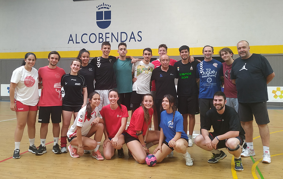 MANOLO LAGUNA IMPARTE UNA CLASE MAGISTRAL DE TÉCNICA EN EL CURSO DE N1 DE ALCOBENDAS