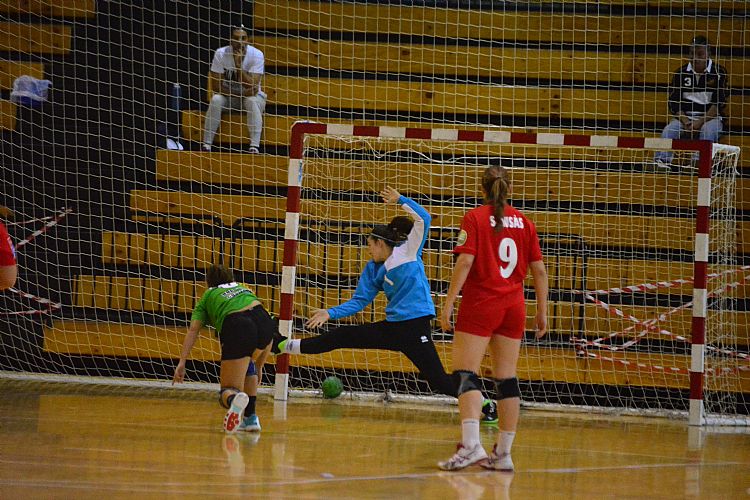 CINCO MADRILEÑAS CONVOCADAS PARA EL EQUIPO NACIONAL JUVENIL FEMENINO