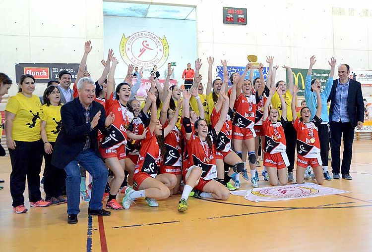 EL BALONMANO MADRILEÑO SE PONE EN MARCHA CON EL ARRANQUE DE 7 LIGAS TERRITORIALES